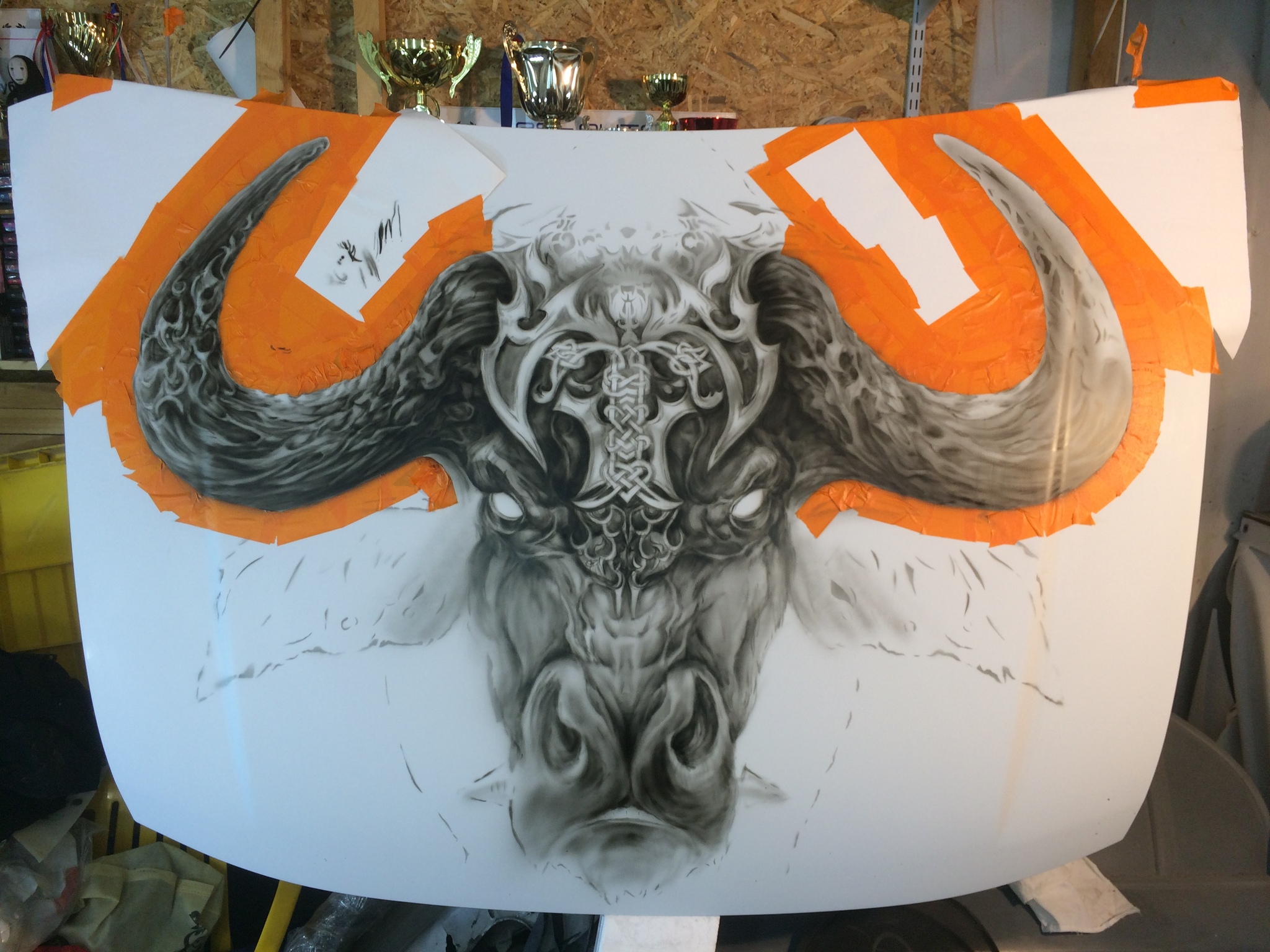 Aerography on the hood of a UAZ, bull)) (process in photo) - My, Airbrushing, Tyumen, Art, Bull, Tyumenaero, Longpost, UAZ