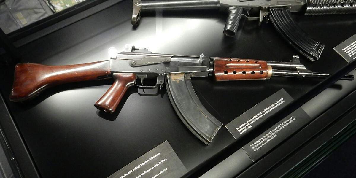 “An AK that no one needs,” or What is hidden behind the nameplates of foreign rifles - My, Longpost, Story, Weapon, Army