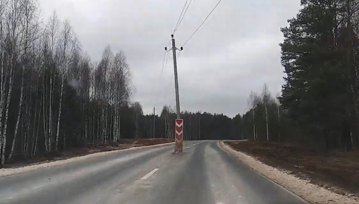 The driver captured an “installation” with pillars from road workers in the Vladimir region - Vladimir region, Road works, Emergency situation, Video, Longpost