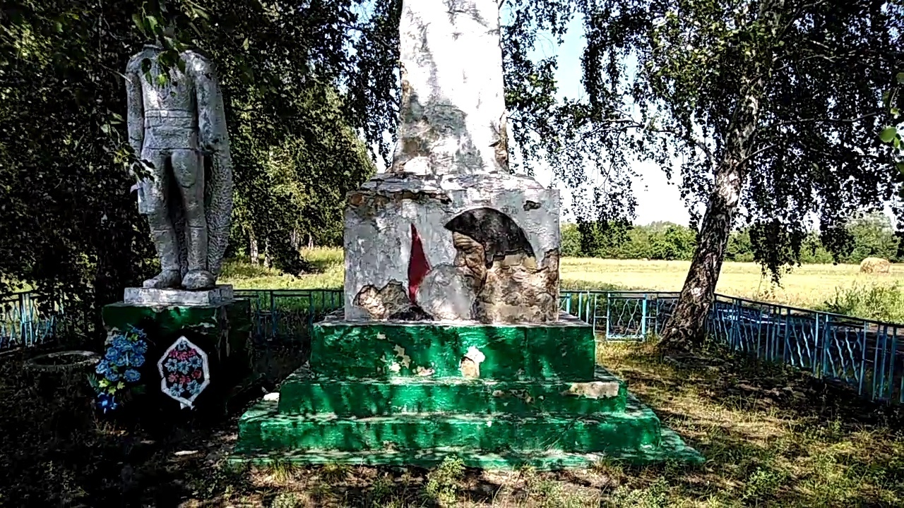 A scandal erupted in Mordovia over a monument covered with siding - news, Monument, Restoration, Longpost