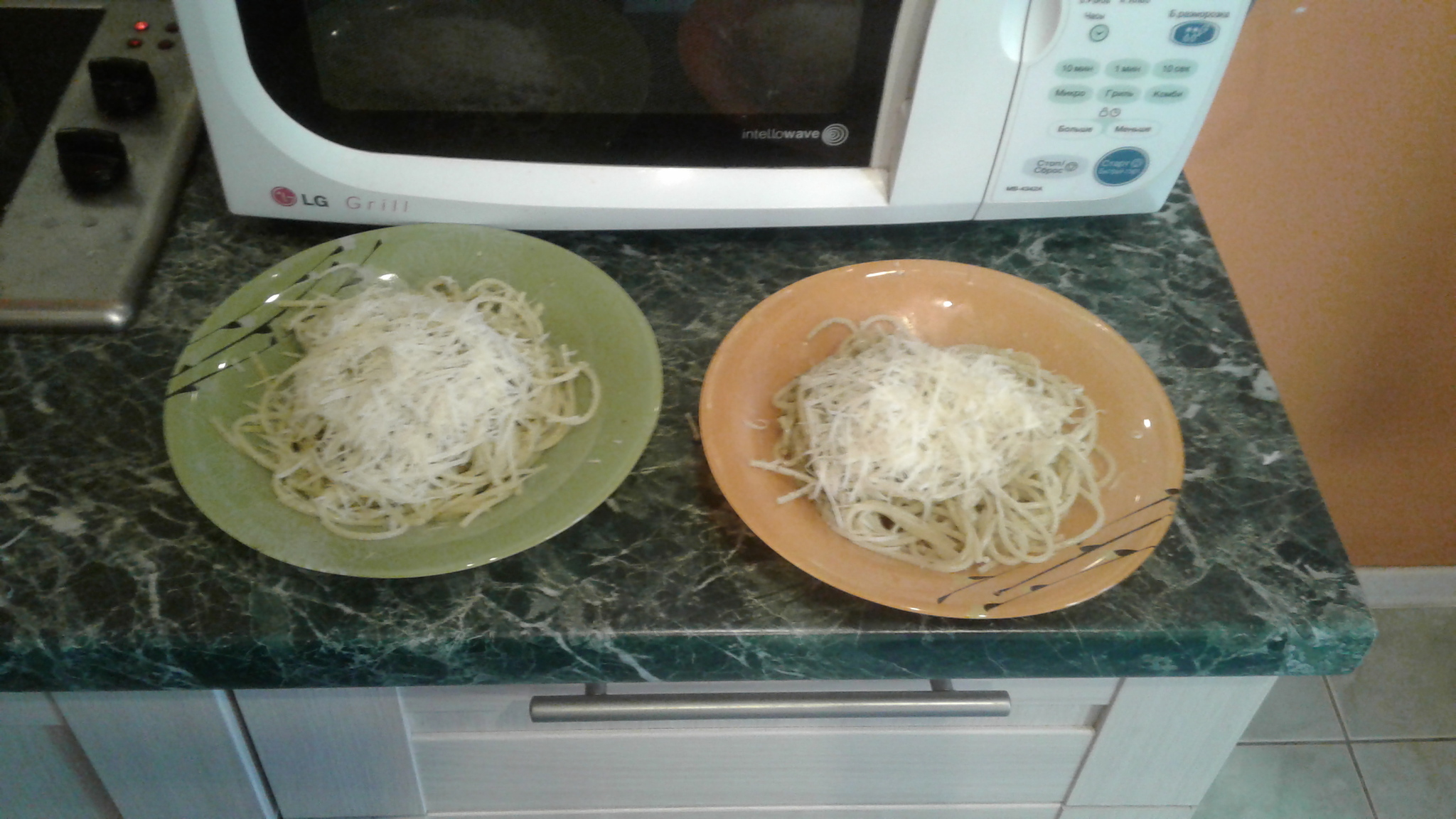 Cooking for the lazy. Pasta with pesto. - My, Cooking, Laziness, Paste, Cheese, Pesto sauce, Recipe, Longpost