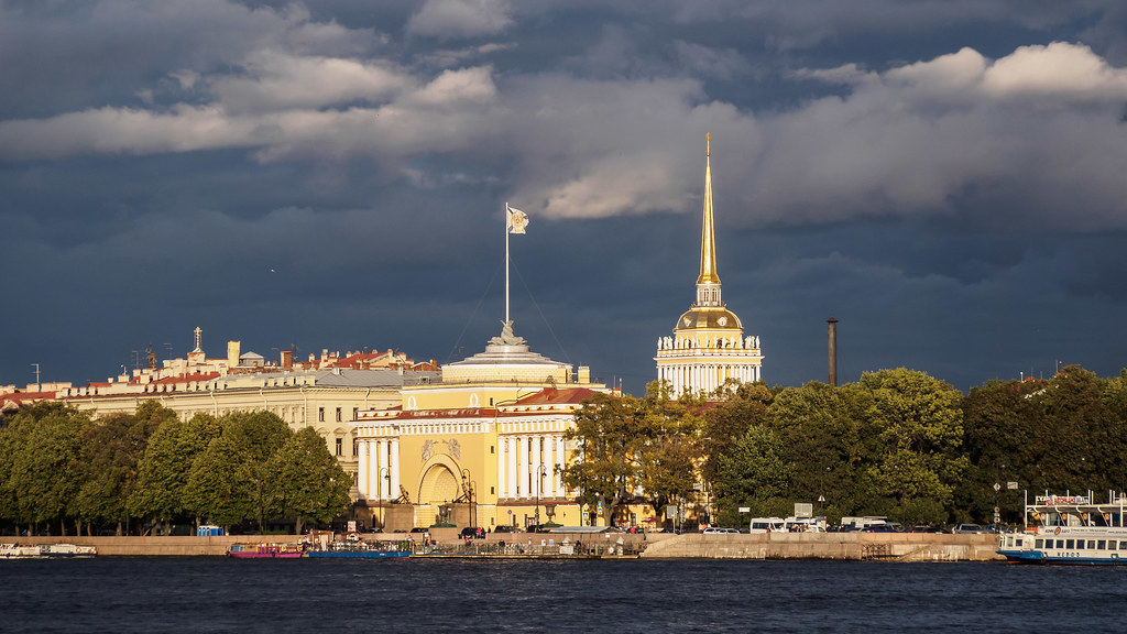 Адмиралтейская набережная фото