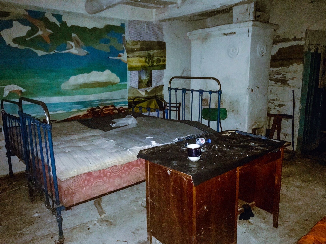 Found houses of self-settlers in the Chernobyl zone - My, Chernobyl, Pripyat, Squatters, Longpost, Video