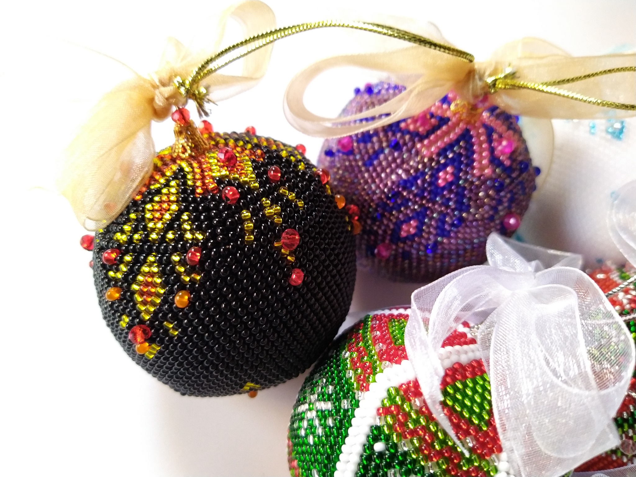 Balls for the Christmas tree - My, Longpost, Beads, Christmas decorations, New Year, Needlework without process