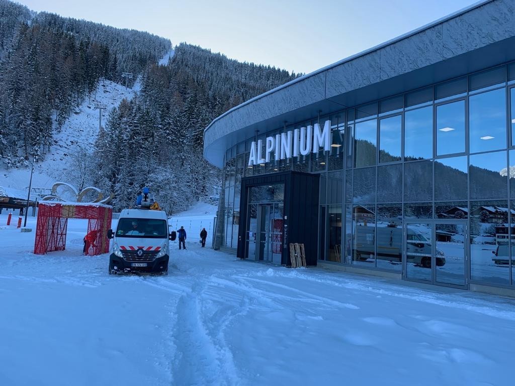 Arrival in Courchevel (continuation #3) - Ski resort, Courchevel, Work abroad, Unfinished, Workplace, Longpost