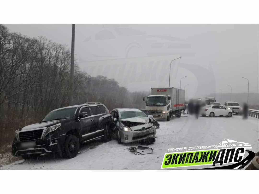 At least 80 cars were involved in an accident near Vladivostok - Vladivostok, Snow, Ice, Video, Longpost, Auto, Crash, Road accident