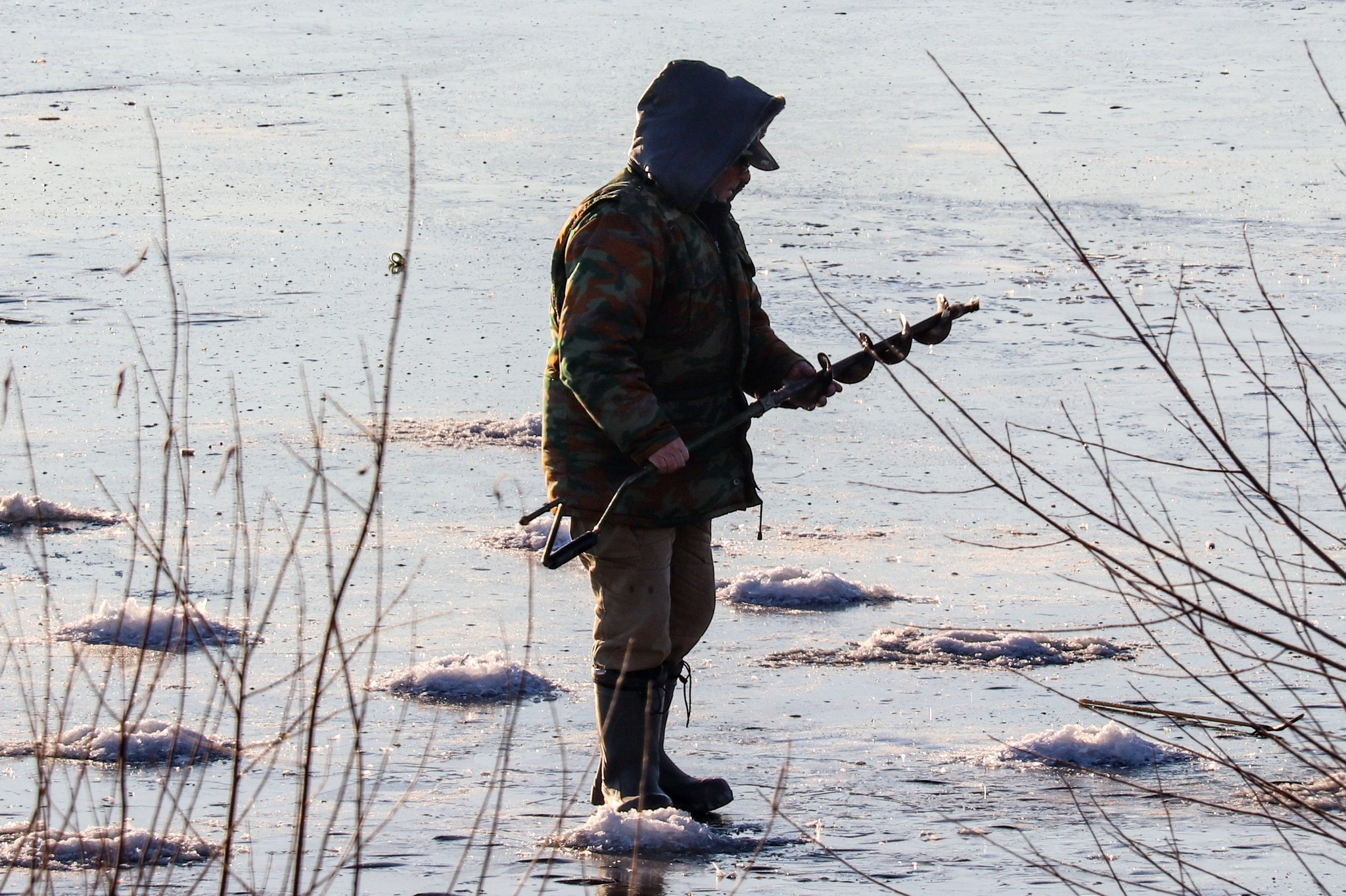 Rybachye - My, The photo, Winter fishing, Fishermen, Fishing, Oka, Longplast, Longpost