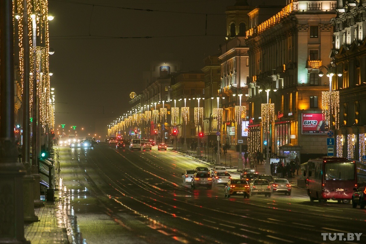 Shine Christmas tree! - Minsk, New Year, Illuminations, Light, From the network, Longpost