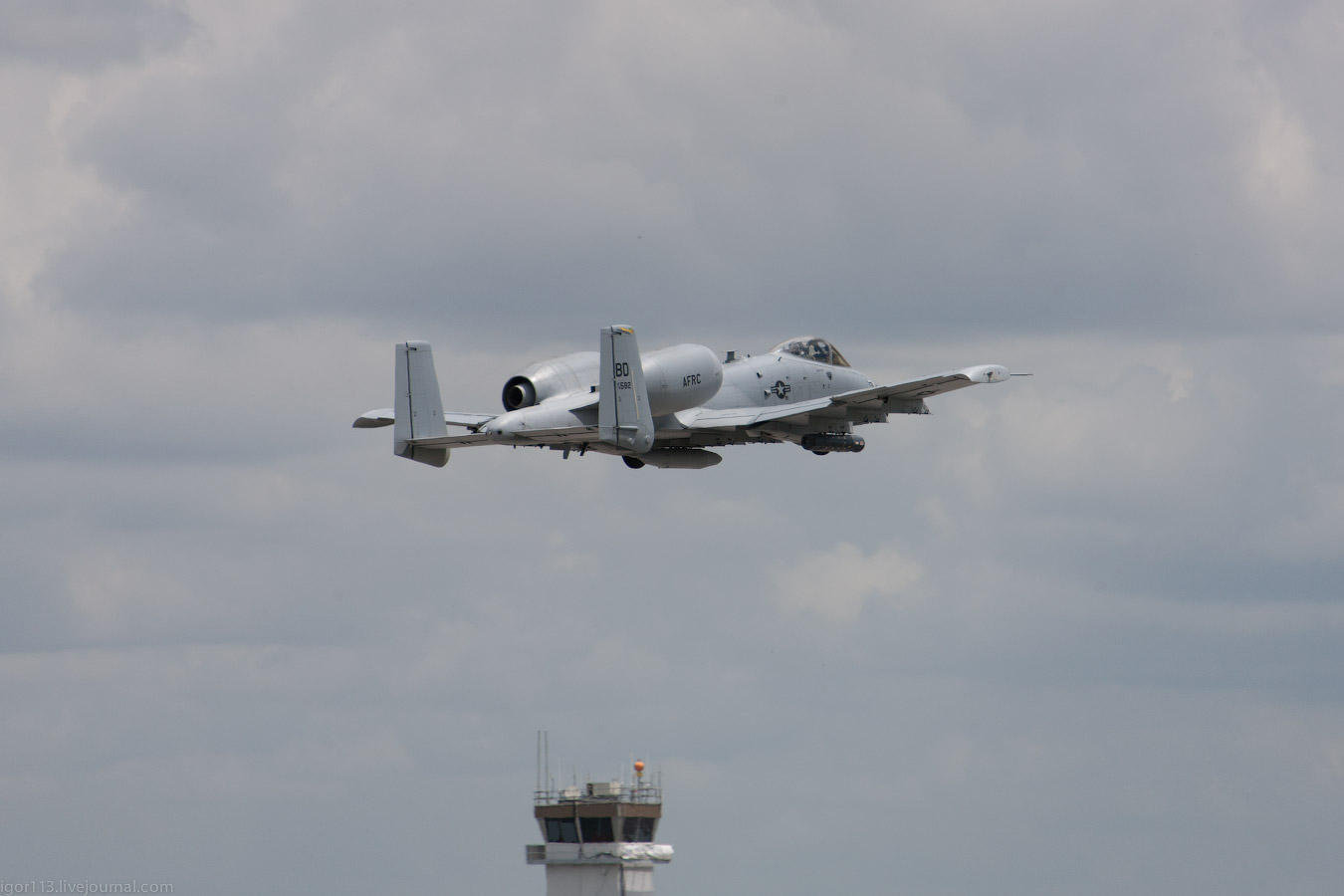 Fairchild Republic A-10 Thunderbolt II на земле и в воздухе - Самолет, a-10, Длиннопост