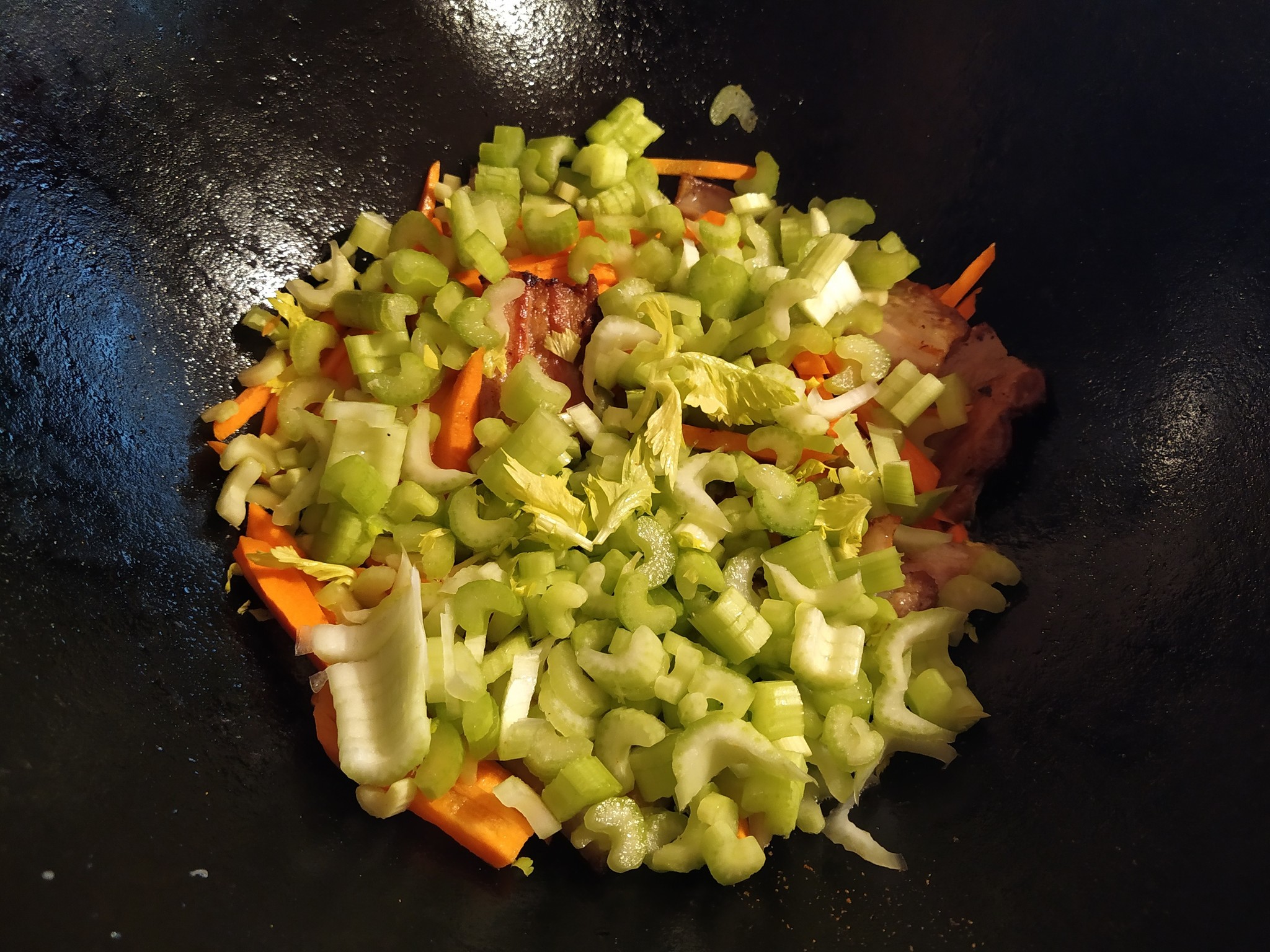 Stewed cabbage with freshly smoked ribs - My, Food, B-B-Q, Braised cabbage, Ribs, Pork ribs, Longpost, Smoking, Recipe, Cooking