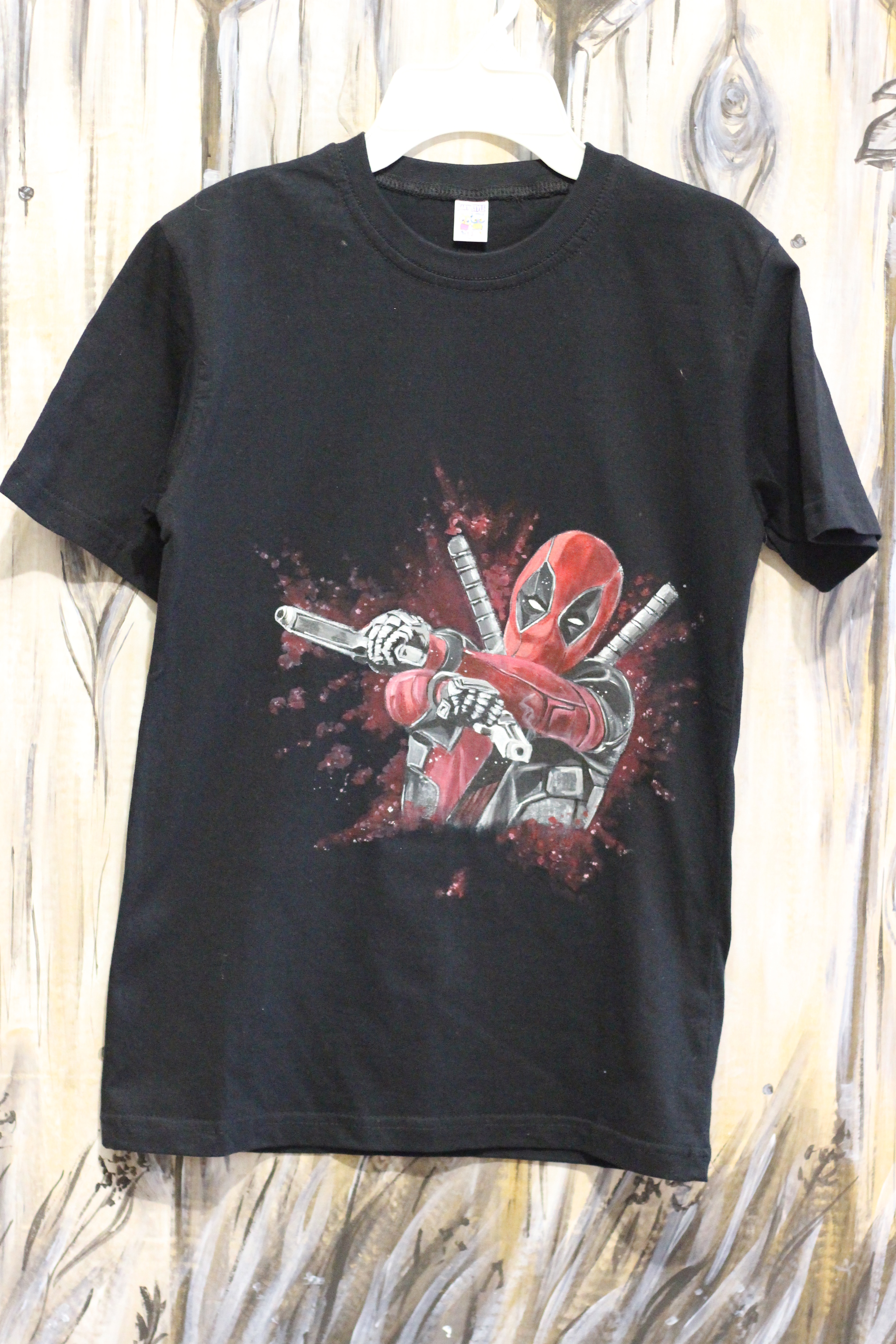 Red on black (fabric painting) - My, Painting on fabric, T-shirt, Presents, Deadpool, Longpost