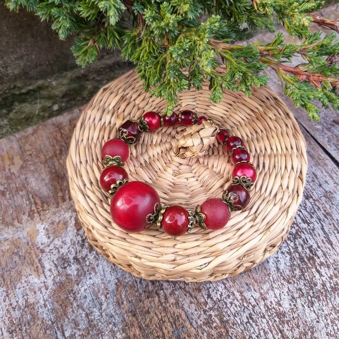 I switch to RED - My, Red, Bijouterie, Handmade, A bracelet, Red bracelets, Longpost, Needlework without process