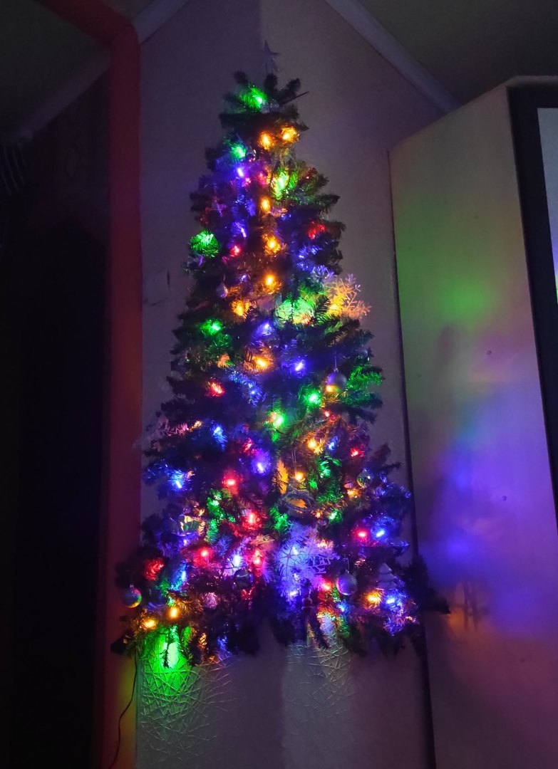 DIY Christmas tree (or almost your own) - My, With your own hands, Christmas trees, Artificial Christmas tree, New Year, New Year's decoration, Christmas tree, Beagle, Longpost