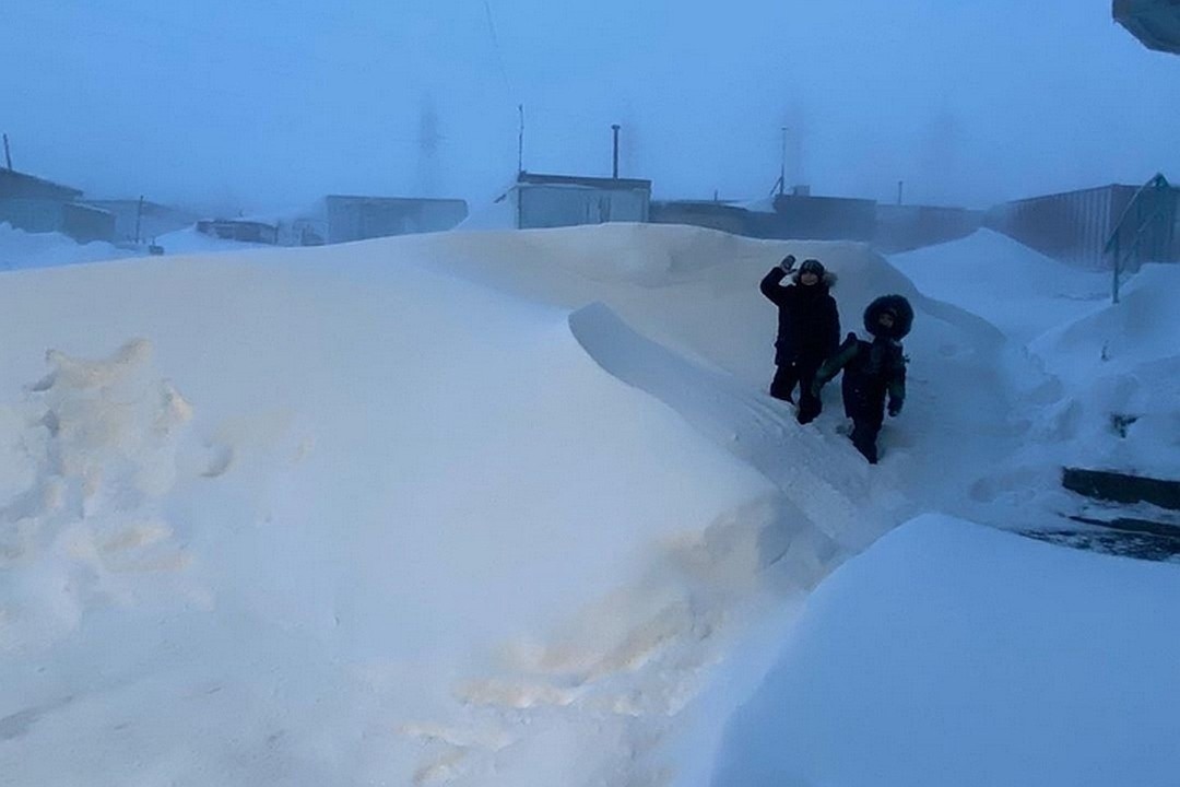 A post for those who are tired of waiting for snow in their city - it’s all in Norilsk) - Snow, Norilsk, Longpost, Winter, Auto, Children, Dog