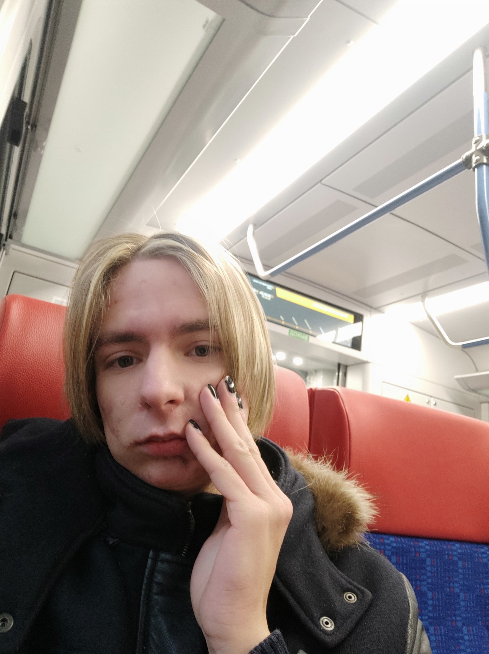 Двач мужика. Анонимус с пакетом. Двач всратые. Двач мужика. Школьник с двача.