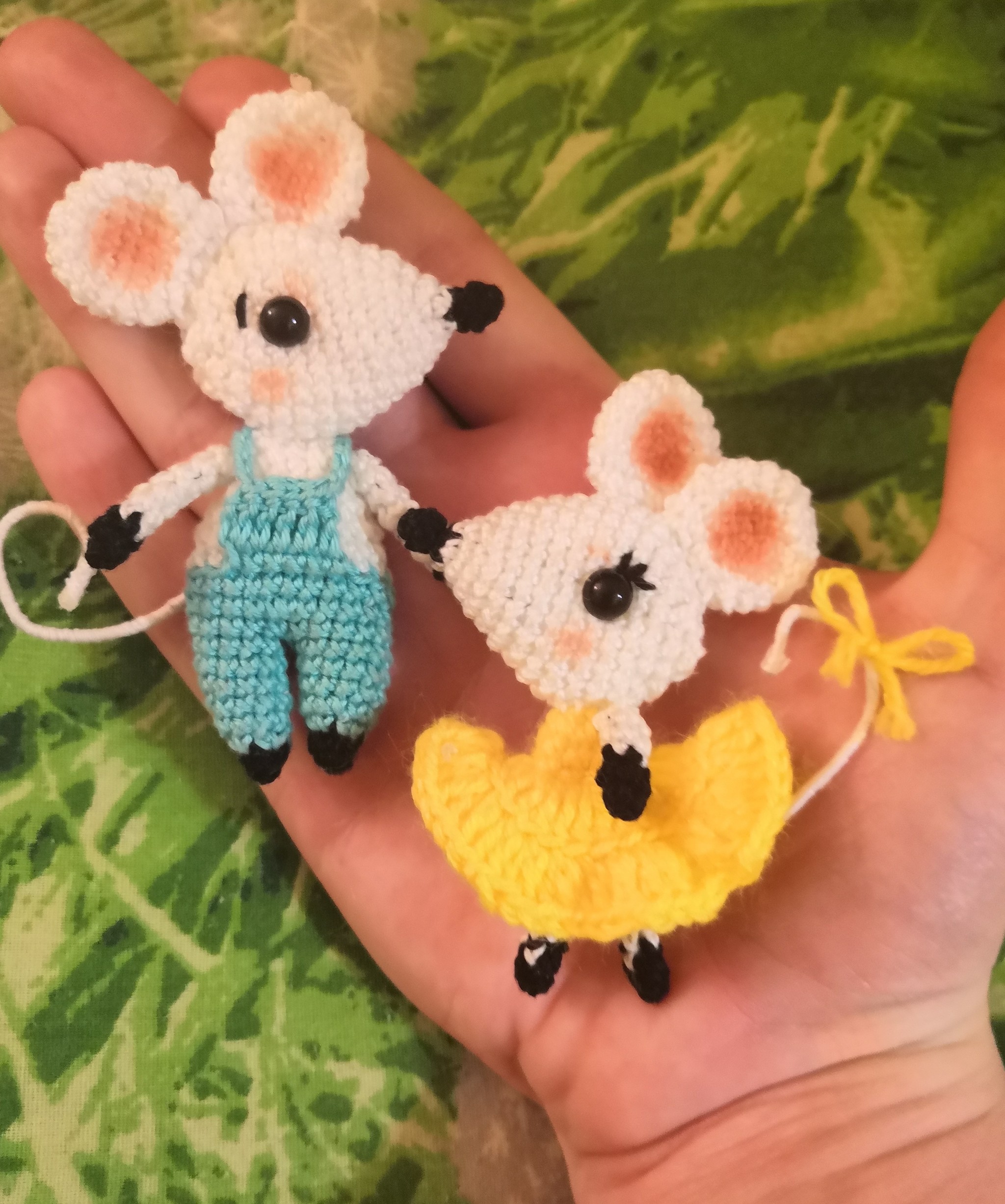 Brooch mice - My, Knitting, Crochet, Needlework without process, Brooch, Mouse, Longpost