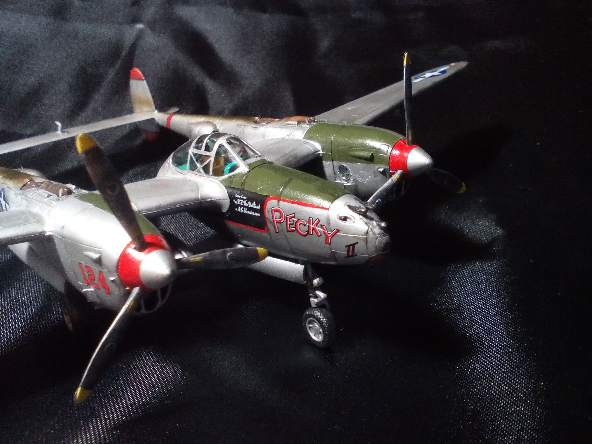 Two-tailed devil. Lockheed P-38-L5 Lightning - My, Stand modeling, Aircraft modeling, Prefabricated model, The Second World War, Lightning, Fighter, Airbrushing, Longpost