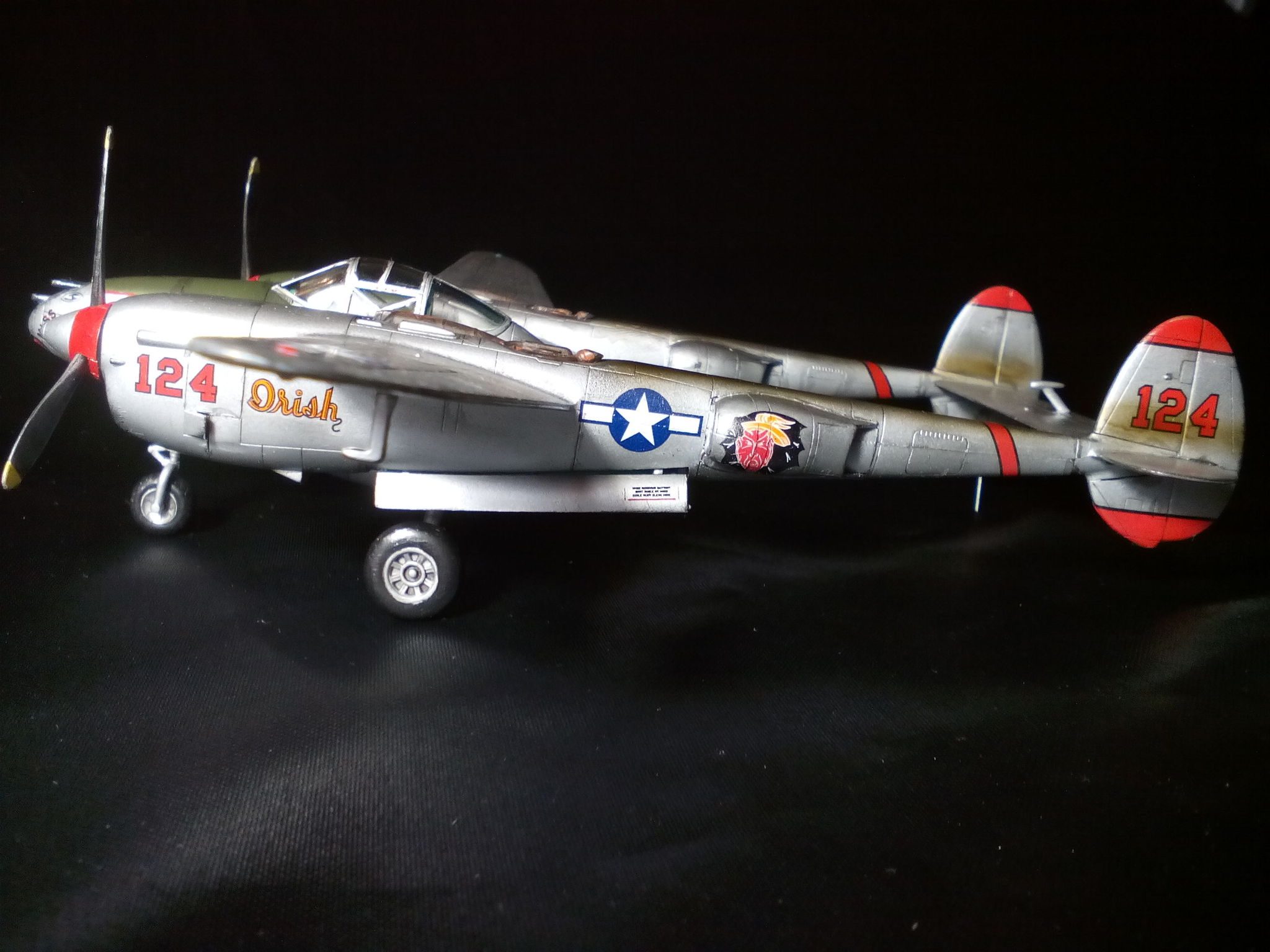 Two-tailed devil. Lockheed P-38-L5 Lightning - My, Stand modeling, Aircraft modeling, Prefabricated model, The Second World War, Lightning, Fighter, Airbrushing, Longpost