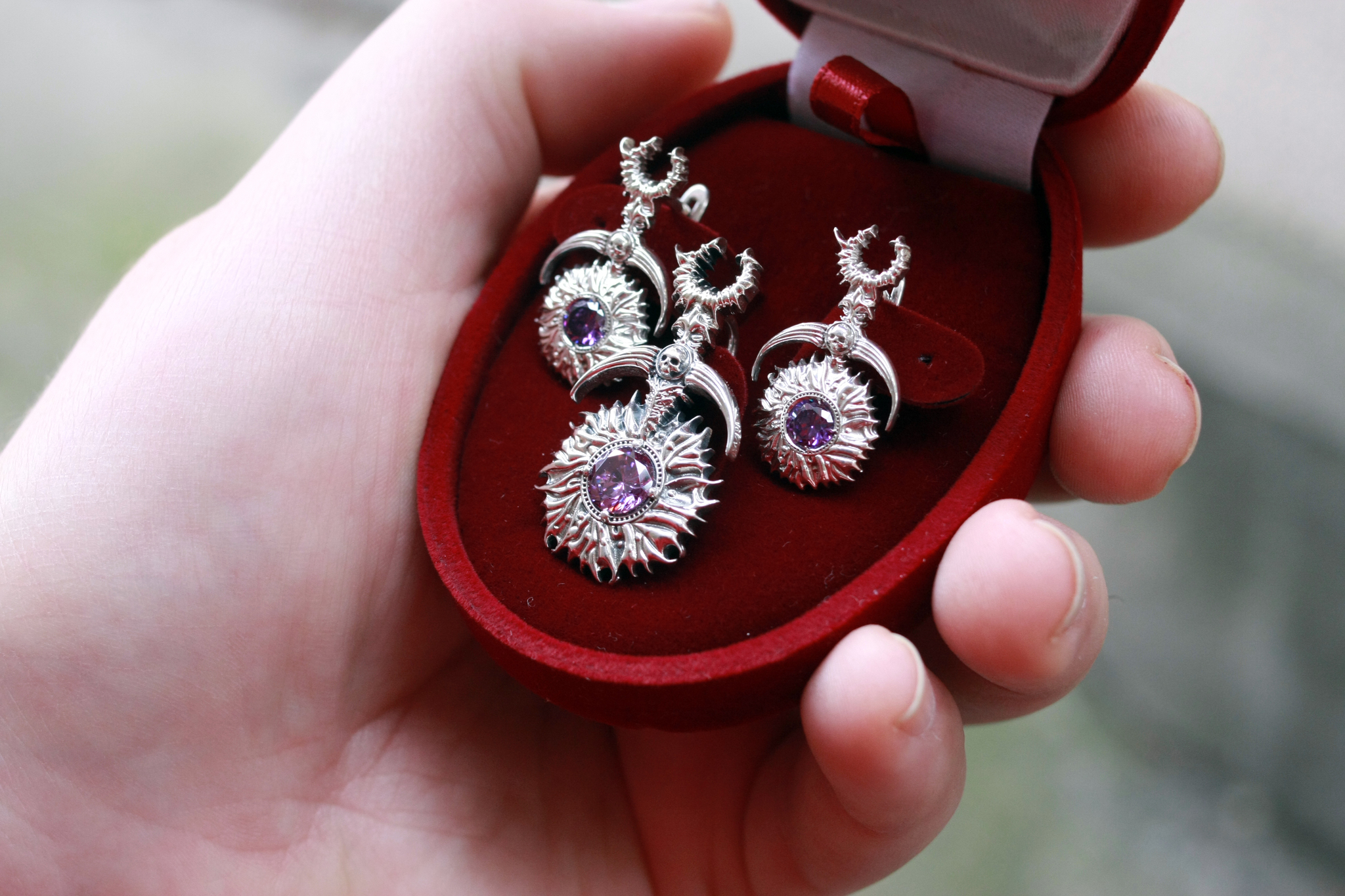 For the Glory of Slaanesh) - My, Slaanesh, Warhammer, Warhammer 40k, Video, Longpost, Pendant, Earrings, Decoration, Needlework without process