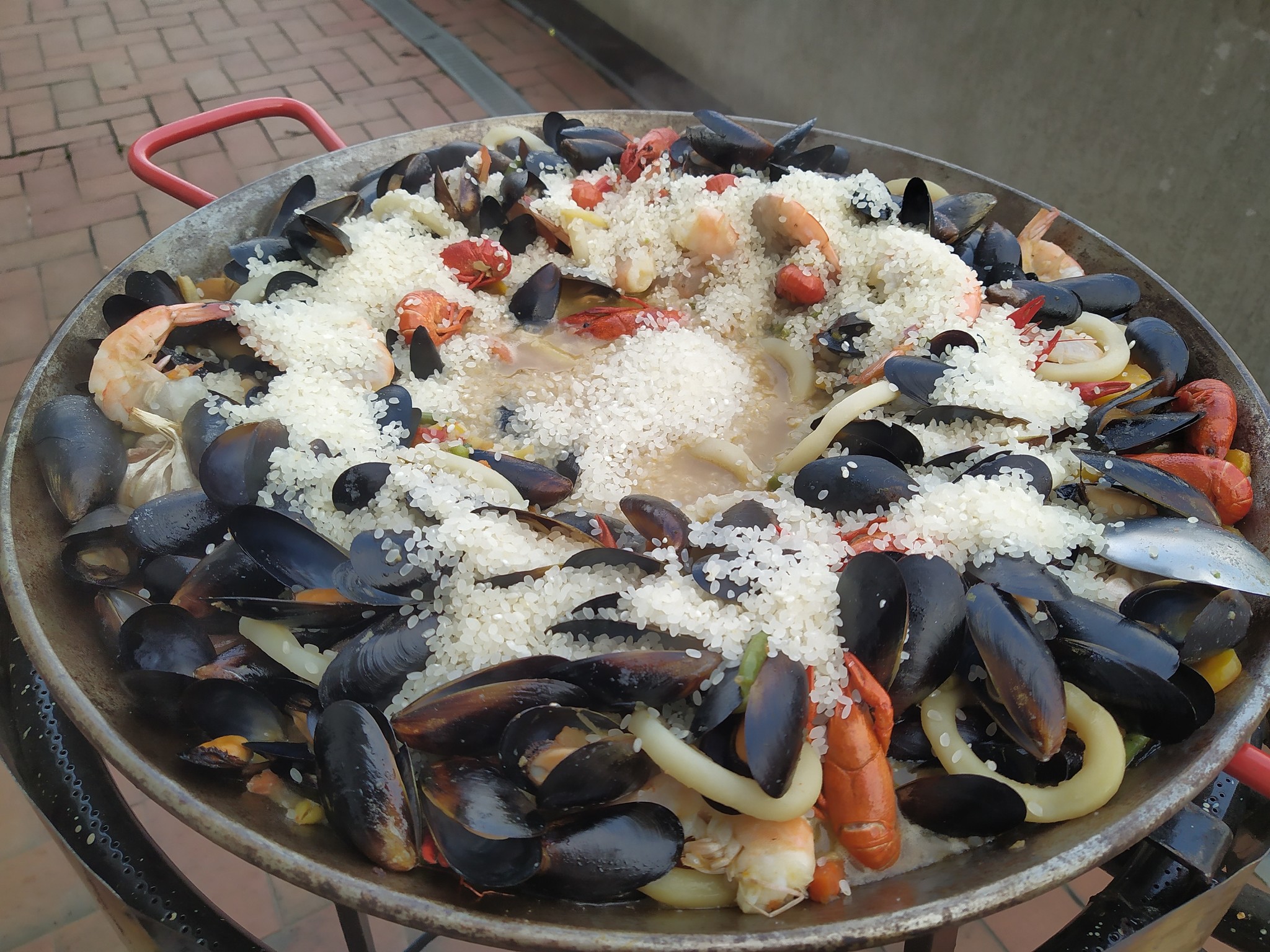 First this year, paelia. Photos without a recipe - My, Paella, Crayfish, Shrimps, Squid, Longpost