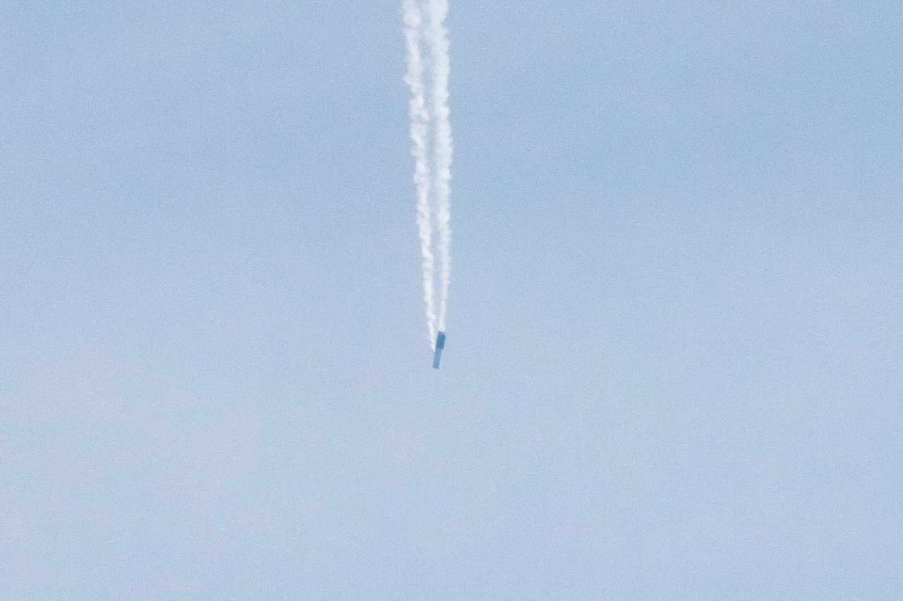 The first photos from the SpaceX In-Flight Abort test - Spacex, Falcon 9, Elon Musk, Space, Video, Longpost