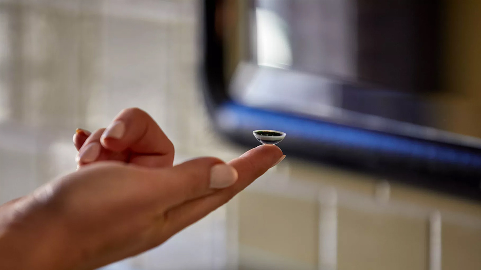 A working prototype of an augmented reality contact lens has been presented - Nanotechnology, Contact lenses, From the network