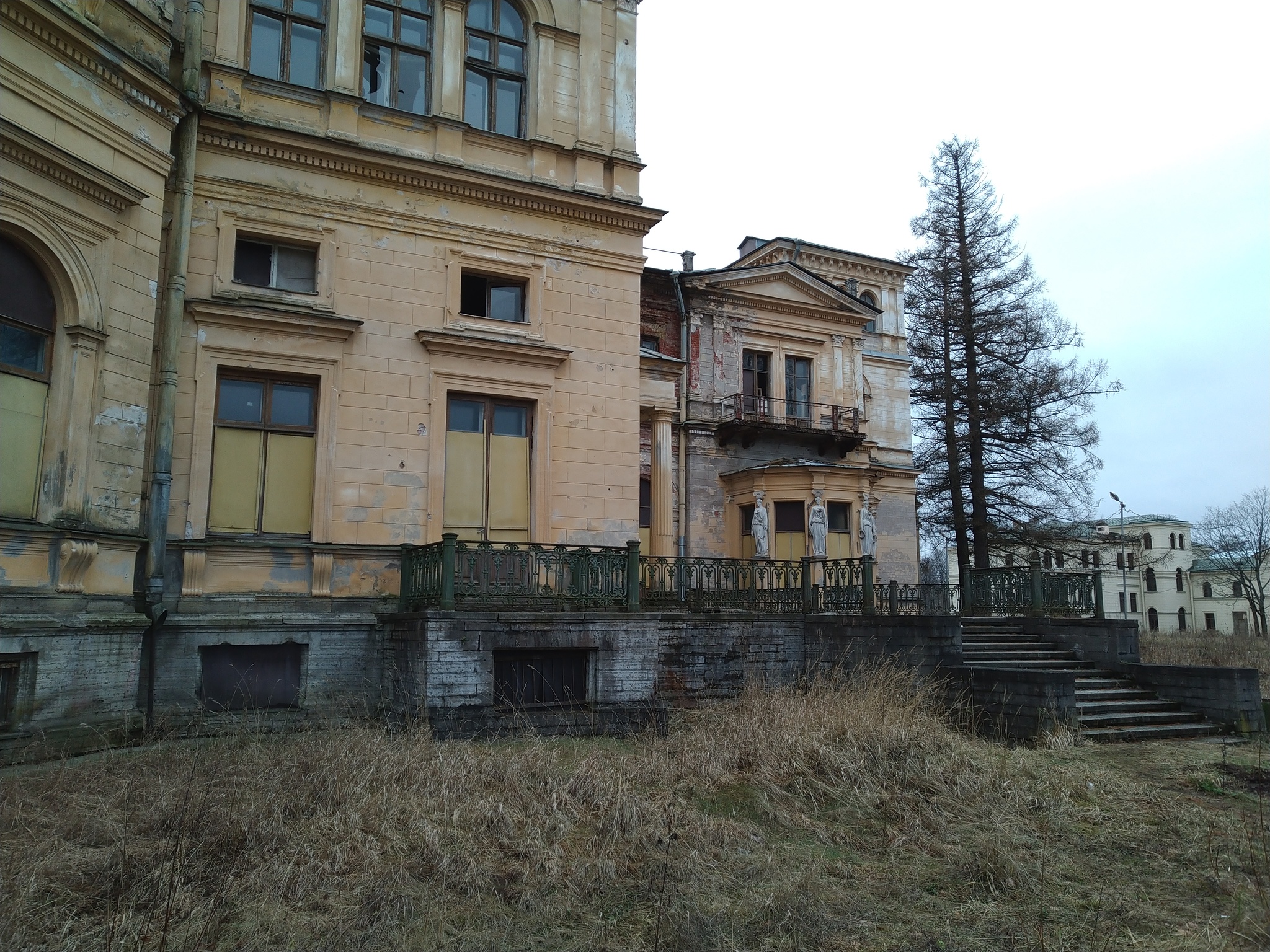 Palace of Grand Duke Mikhail Nikolaevich. Mikhailovskaya Dacha, near St. Petersburg - My, Saint Petersburg, Peterhof, Strelna, The photo, Abandoned, Longpost