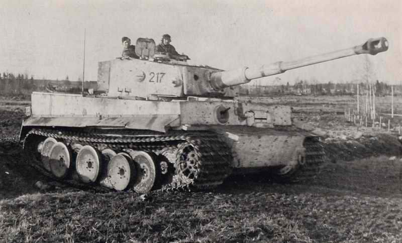 Because we love Tigers. s.Pz.Abt. 502 - My, Modeling, Prefabricated model, The Second World War, Tanks, Tiger, Stand modeling, Longpost