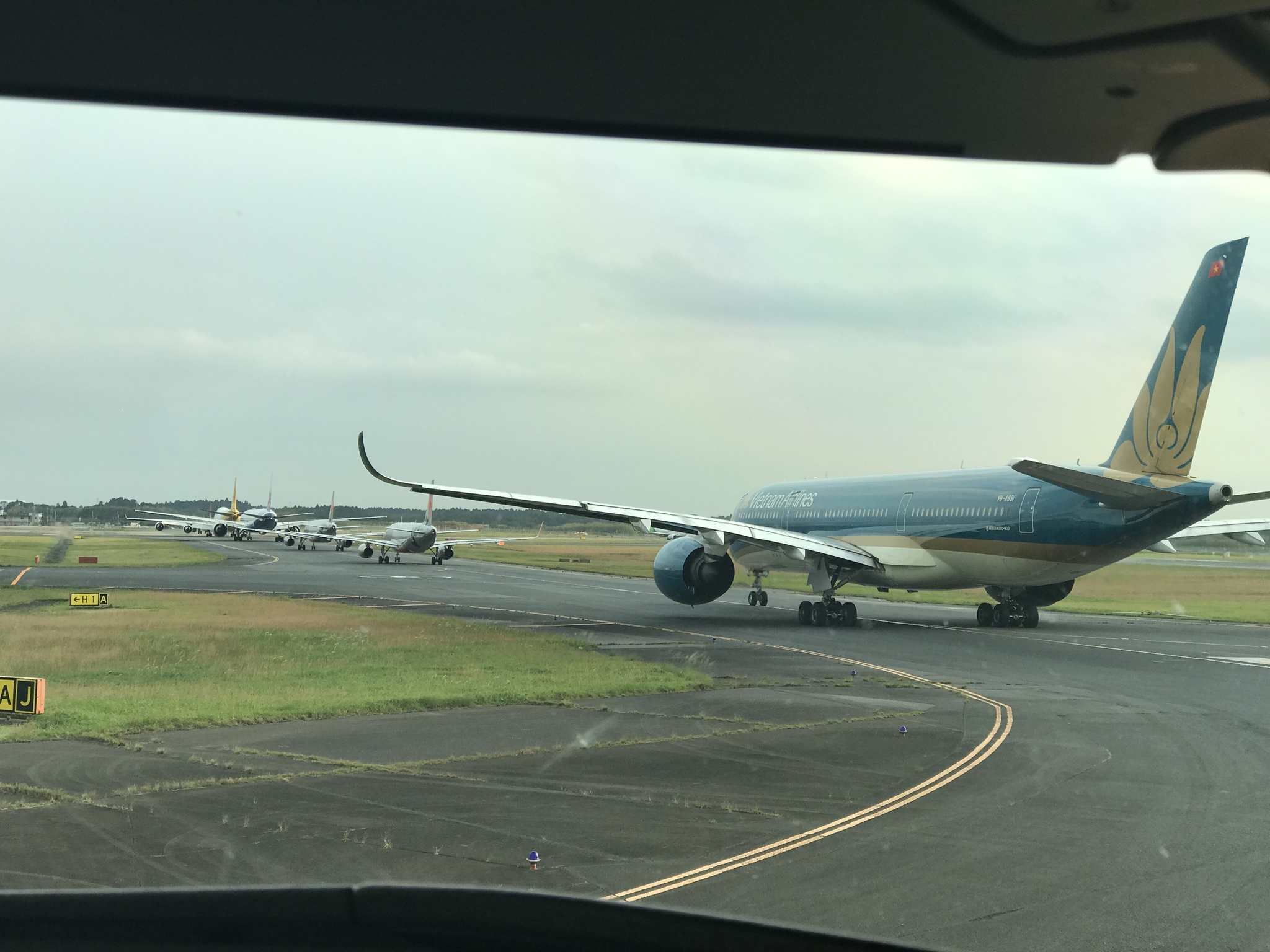 Aircraft-echelon-parking - My, Aviation, Pilot, Airbus, Boeing 737, Sky, Flight, Clouds, Longpost