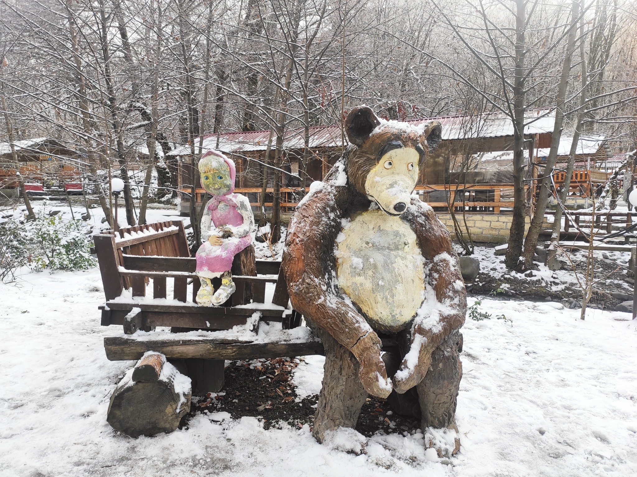 Something is sad) - My, Azerbaijan, Winter, Sculpture, Masha and the Bear