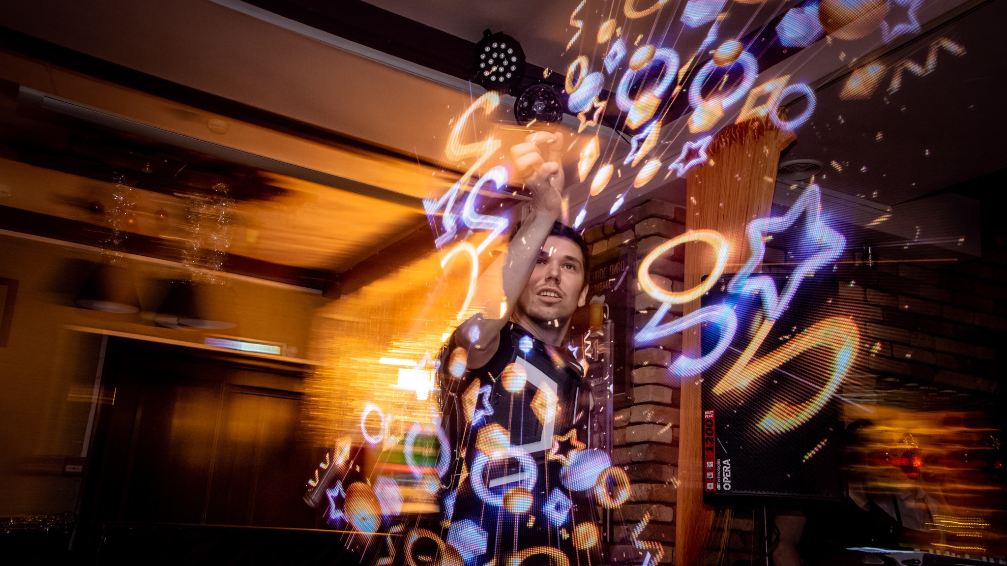 Зариман фото. Корабль зариман варфрейм. Рисунки тима бёртона. Strange sound. It may sound strange but i.