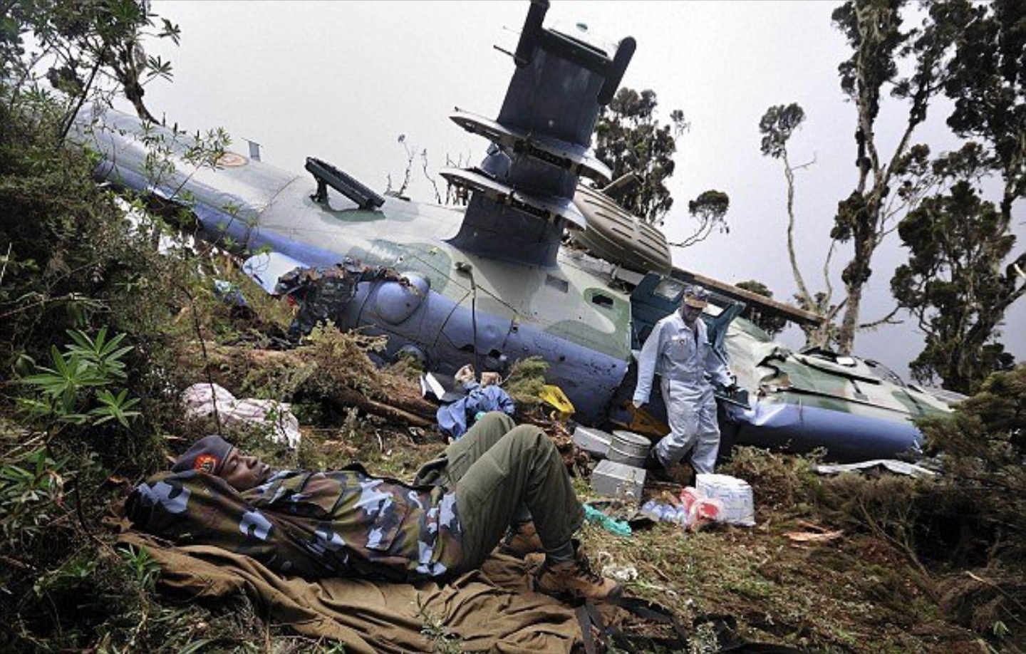 An ordinary day in Africa. I woke up, killed the crocodile in the morning and was free all day... - The photo, Africa, Mi-24, Aviation