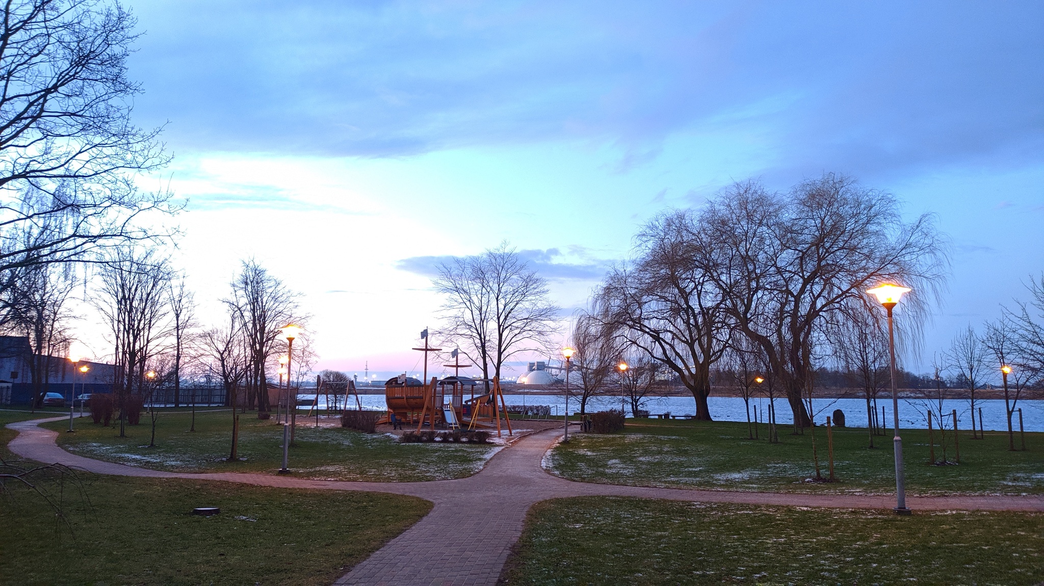 In the morning at dawn - My, dawn, Morning, Duck, The pier, River, Town, Longpost