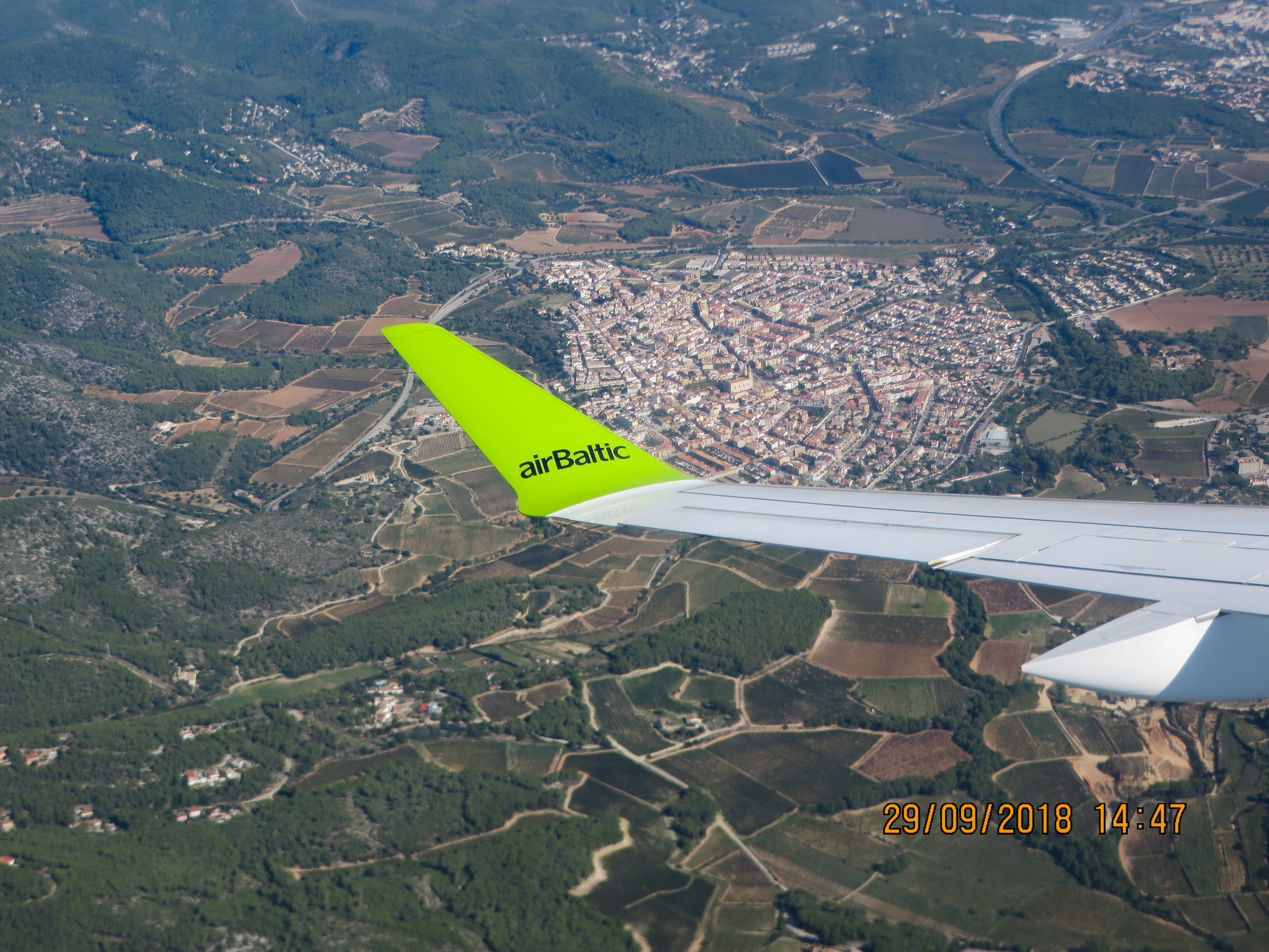 Under the wing of plane 3. Boltik (airBaltic) - My, Travels, Airline, Airplane, Longpost, Airbaltic