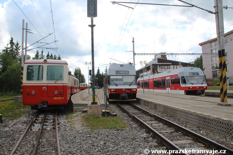 Rack railway in the Tatras - Railway, Gear rail, Slovakia, Tatra Mountains, Stadler, Video, Longpost