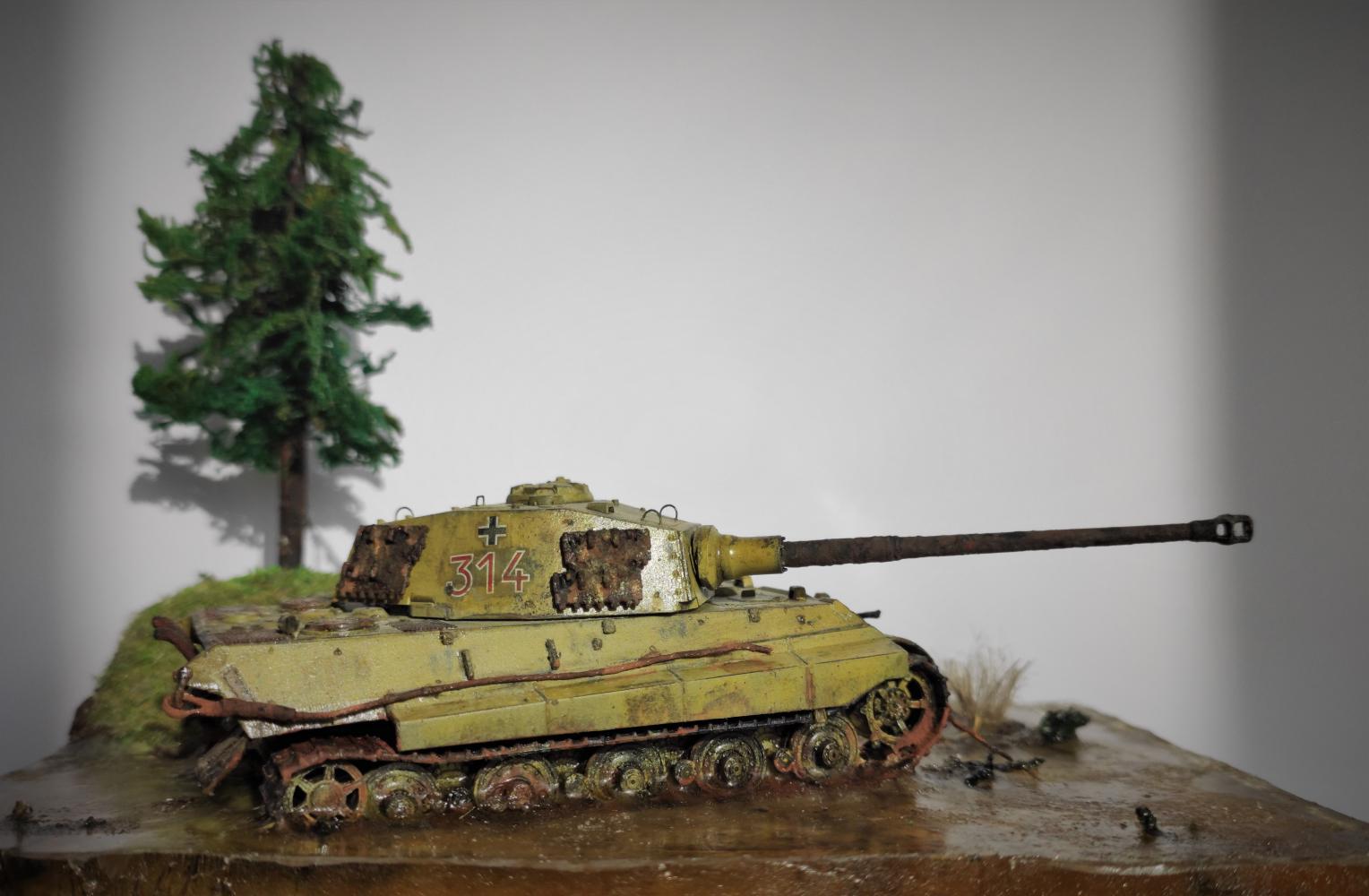 Diorama Unfortunate King (Tiger II) - My, Stand modeling, Diorama, Tanks, Tiger, Tiger II, Tiger 2, Video, Longpost