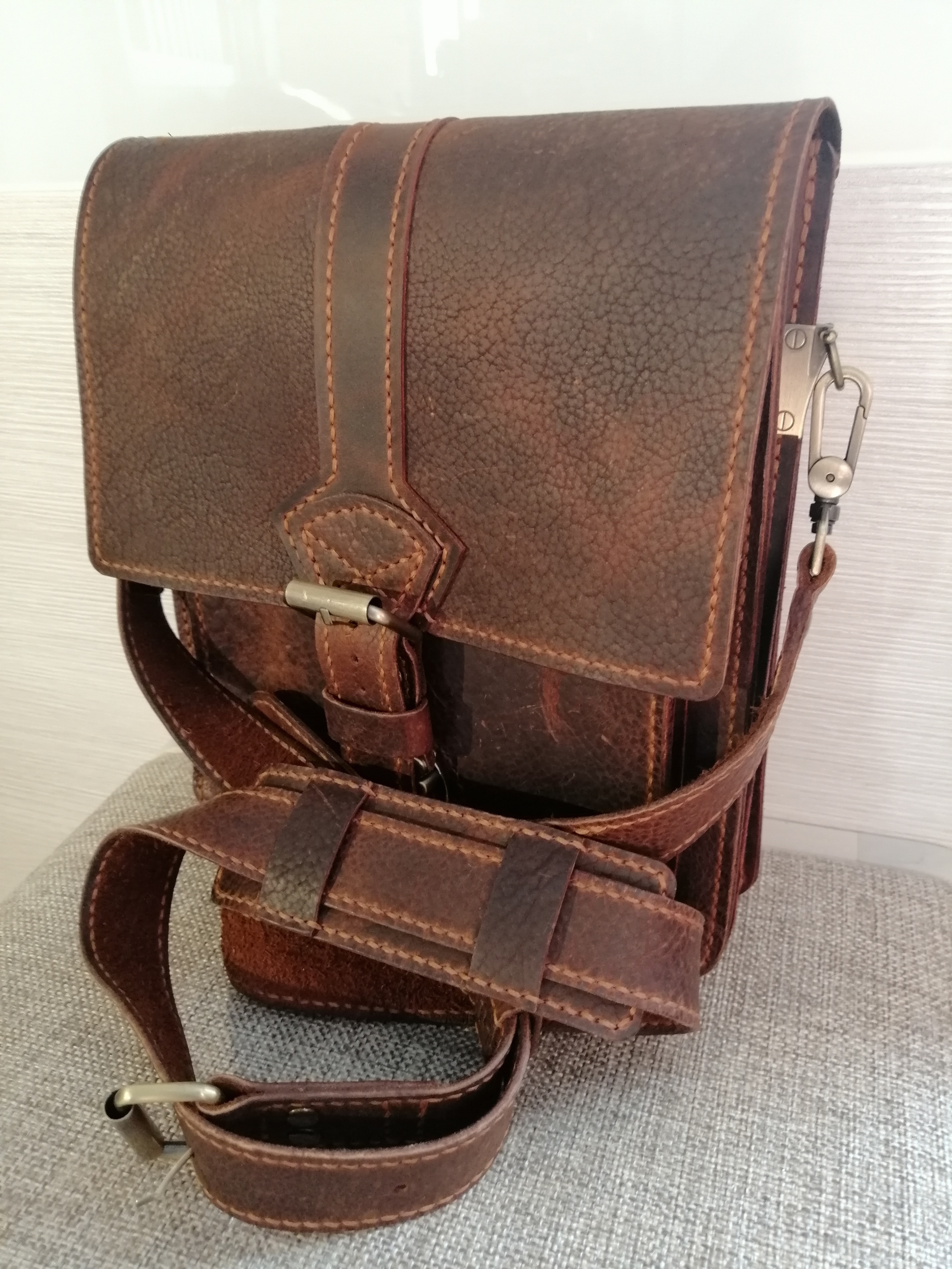 Men's bag, handmade, bison leather, crazy horse leather inserts - My, Handmade, Natural leather, Сумка, Longpost, Needlework with process