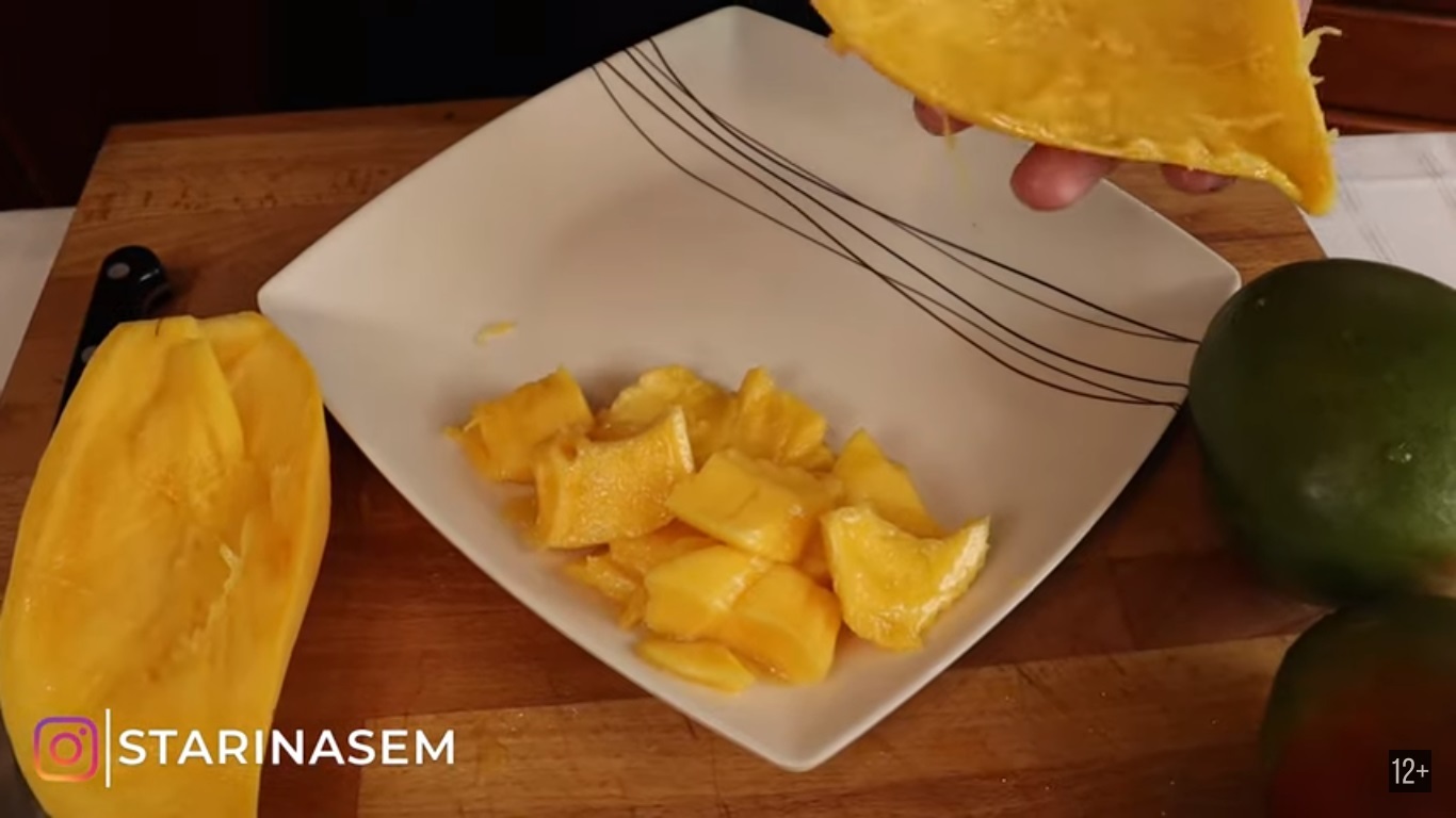 How to choose a MANGO / 4 LIFE HACKS how to eat a mango / Product review - My, Mango, Food, Фрукты, Butchering, Video, Longpost