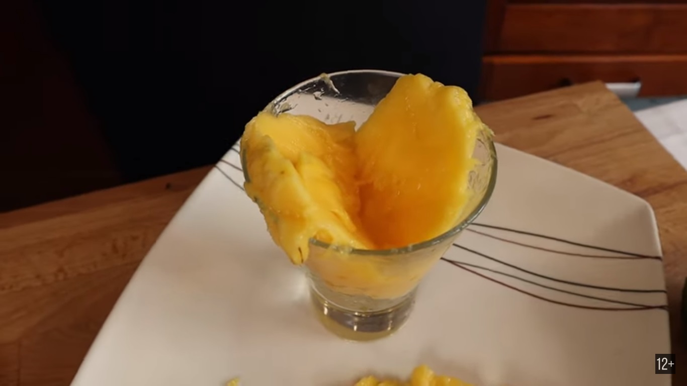 How to choose a MANGO / 4 LIFE HACKS how to eat a mango / Product review - My, Mango, Food, Фрукты, Butchering, Video, Longpost