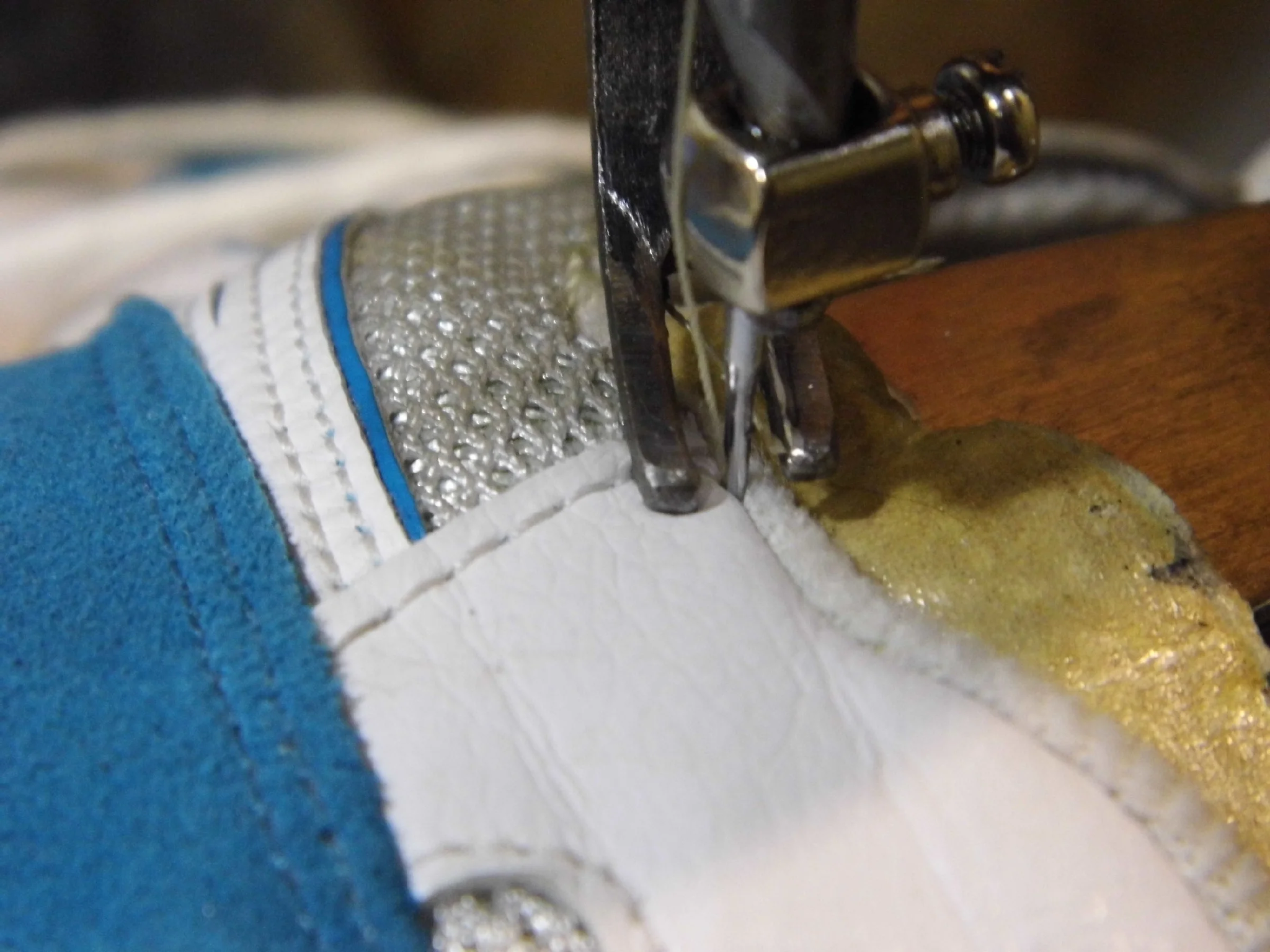 Solving the hole in the heel - My, Shoe repair, Backdrops, Mat, Longpost, Yandex Zen