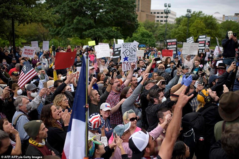 Protests took place in the United States demanding the lifting of quarantine - Quarantine, USA, America, Coronavirus, Protest, Longpost, news