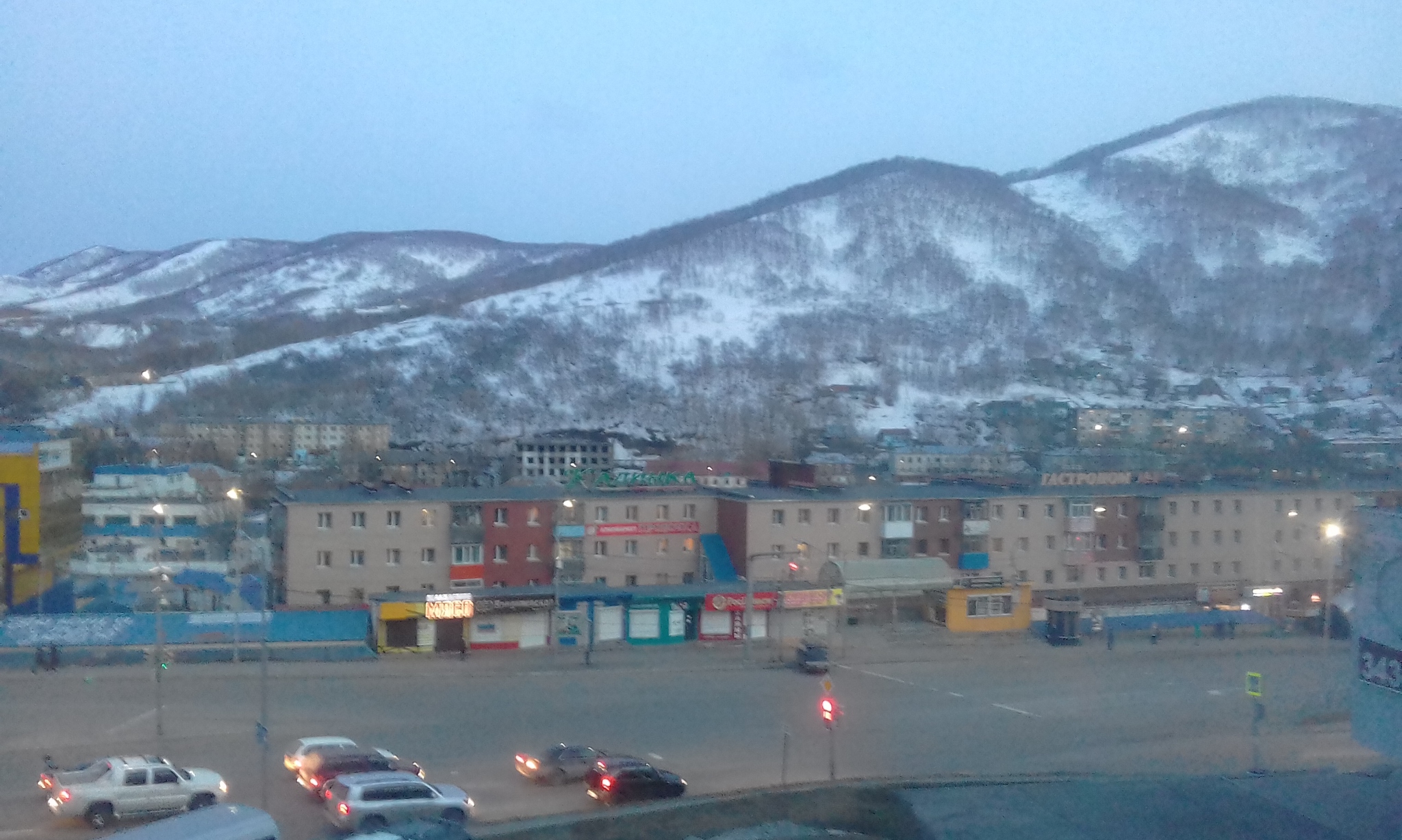 Kamchatka from a hotel window - My, Quarantine, Petropavlovsk-Kamchatsky, The mountains, Longpost