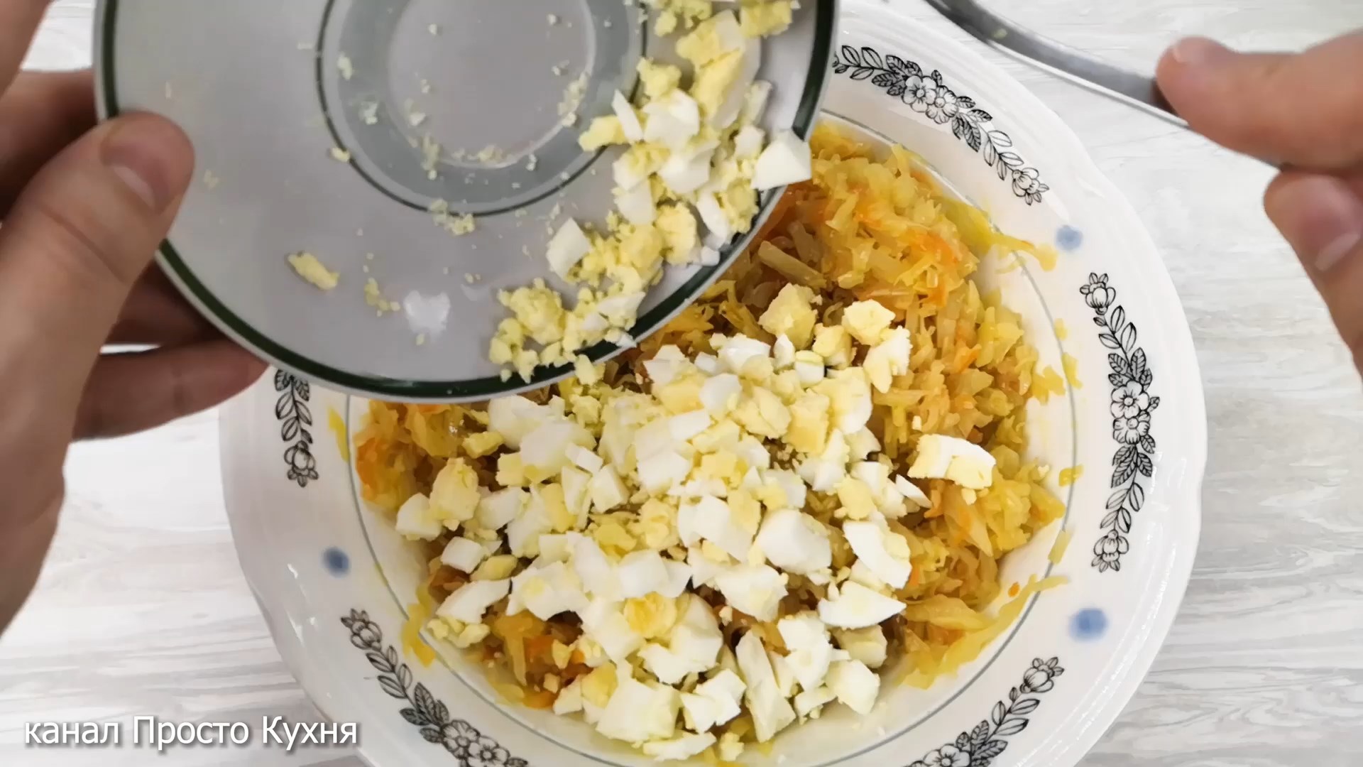 The best dough for jellied pies. Jellied pie with cabbage - My, Food, Cooking, Recipe, Video recipe, Kitchen, Pie, Bakery products, Video, Longpost