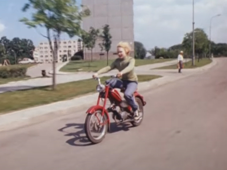 What kind of moped did Syroezhkin have? - Moped, Adventure Electronics, Soviet cinema, Longpost