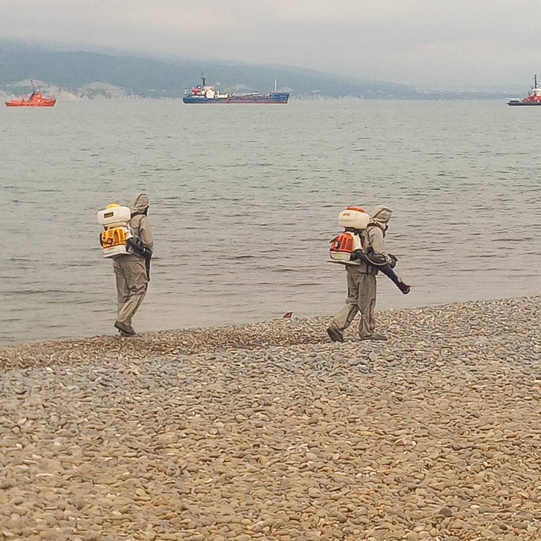 And here the sea is disinfected, but the entrances are not... - Coronavirus, Краснодарский Край, Stupidity, Novorossiysk, Disinfection