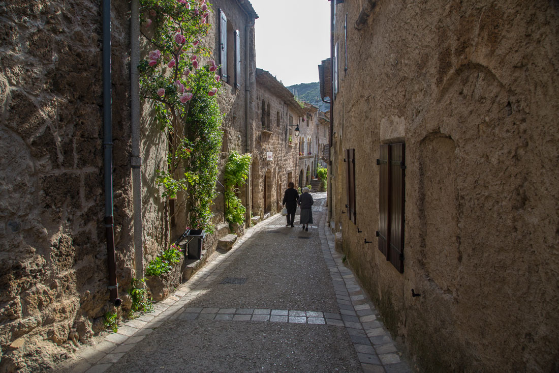 The village of Saint-Guilhem-le-Desert in the French Alps - My, France, Village, A small village, Alps, The mountains, Longpost