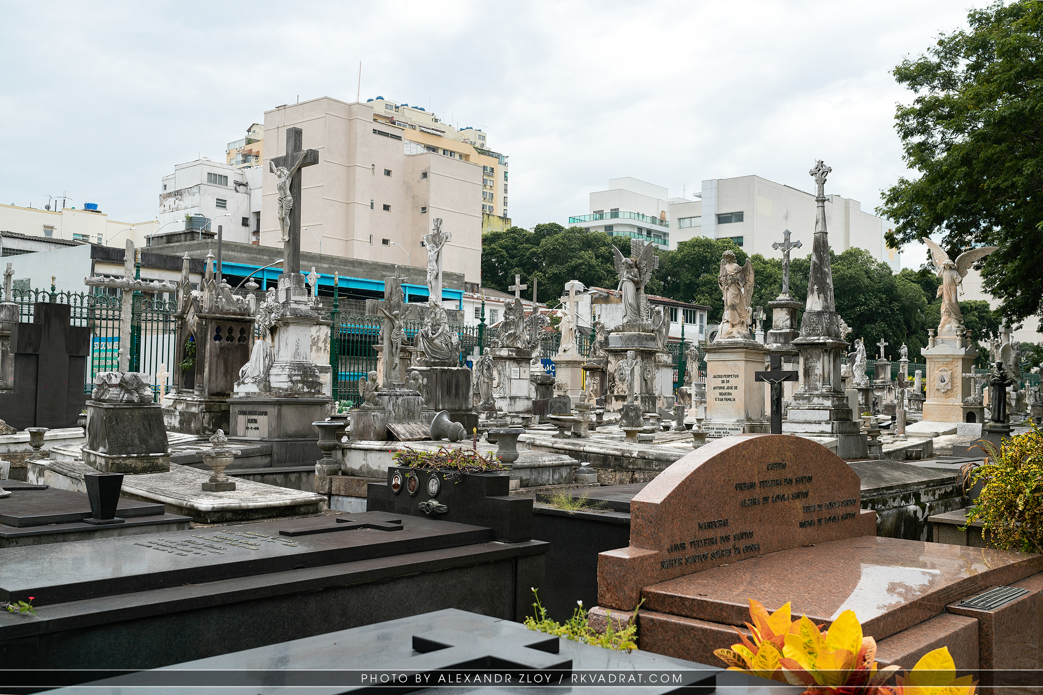 Brazil: Sao Joao Batista Cemetery. Where to go next! Issue 3 - My, Brazil, Cemetery, Longpost, Rio de Janeiro, Broadcast, Travels, TV show, Video