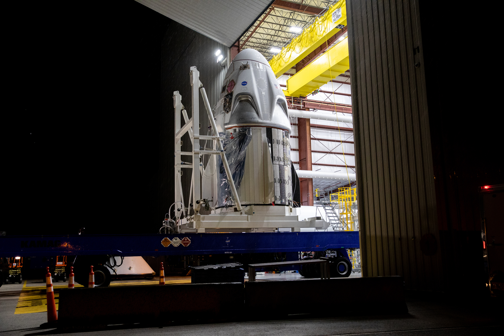 The Crew Dragon spacecraft arrives at the launch complex - Spacex, Dragon 2, Space, NASA, Video, Longpost