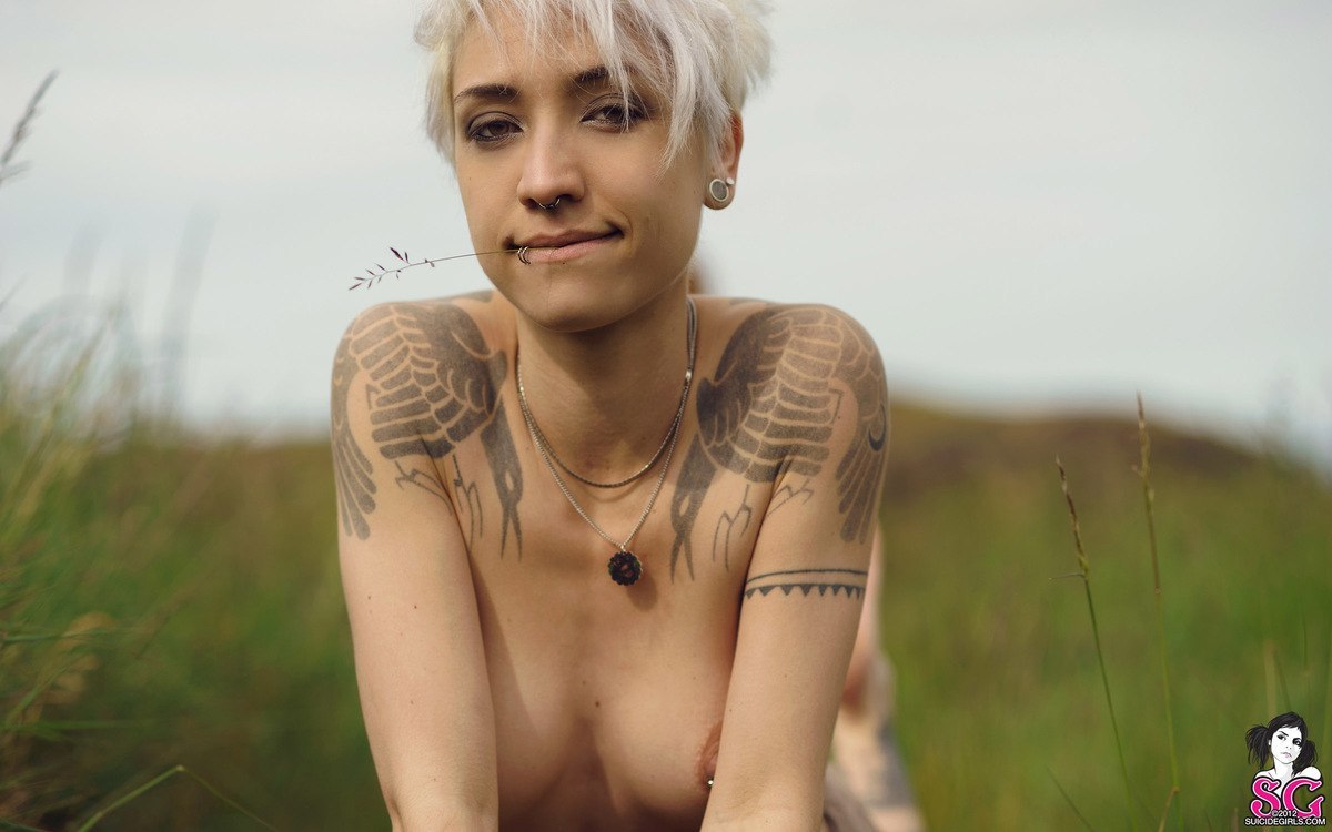 -Для друга... (Dwam - Midsummer Crown) - NSFW, Suicide Girls, Девушки, Эротика, Тату, Длиннопост