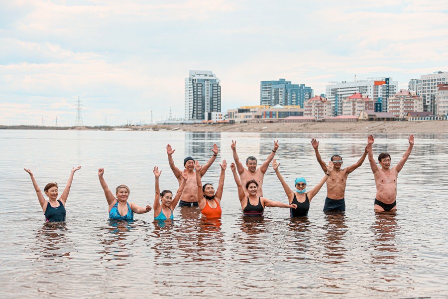 Thirteen Yakut “walruses” swam in honor of Polar Explorer Day - Yakutsk, Yakutia, Coronavirus, Walruses, Day of the polar explorer, Longpost